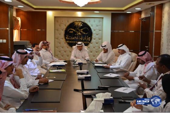 المؤنس : يترأس اجتماع مركز القيادة والتحكم بصحة نجران