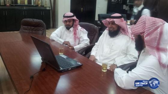 بالصور مدير تعليم عفيف يدشن الشعار الجديد الخاص بقسم تقنيه المعلومات بالاداره‎