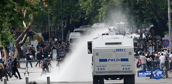 عشرة قتلى في هجوم على حافلة للشرطة التركية