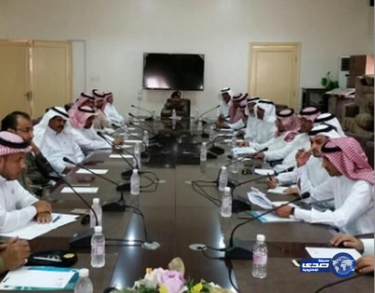 “محافظ قلوة”يستعرض مهام اللجان والبرامج والفعاليات وتكريم شهداء الواجب في يوم الوطن