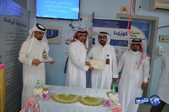 الدكتور سالم اليامي يدشن معرض وفعاليات حملة التوعية بكورونا