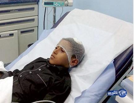 معلم يشج رأس تلميذ في بيش