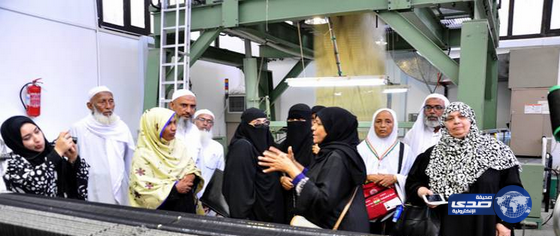 صناعة ثوب الكعبة تبهر ضيوف الرحمن