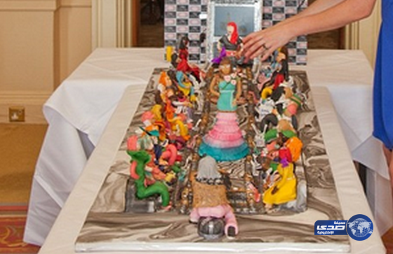 بالصور: أغلى كيكة في العالم بتكلفة 75 مليون دولار ل “عيد ميلاد” عائلة إماراتية‎