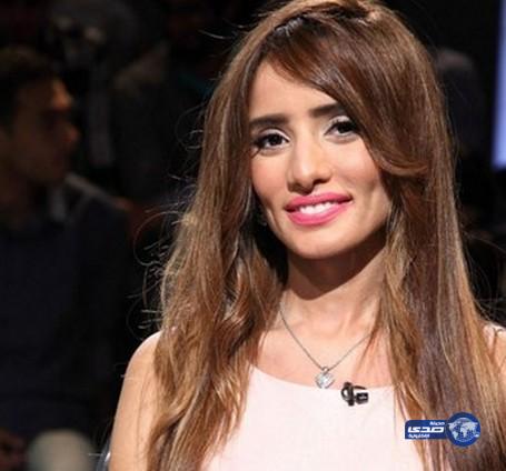 بالصور.. زينة تثأر من اعلامي هاجمها بنشر صورته مع راقصة متحولة جنسياً !