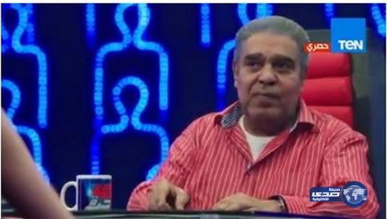 بالفيديو.. الراحل سامي العدل: “اللي مش عايزة تلبس مايوه وتتباس في السينما تقعد في البيت”