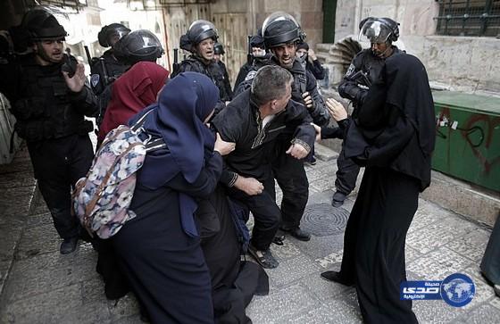 26 مصاباً في مواجهات بالمسجد الأقصى