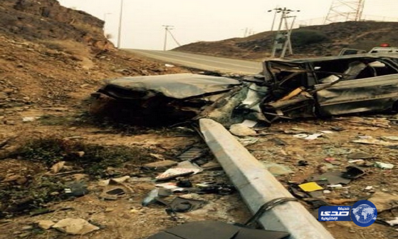 وفاة شاب وإصابة اثنين آخرين بحادث مروري بمخواة الباحة