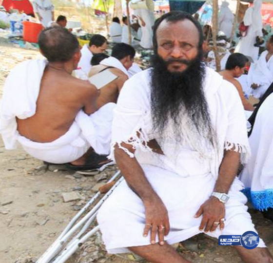 حاج هندي يفاجئ زوجته بـ(زفّة) العمر