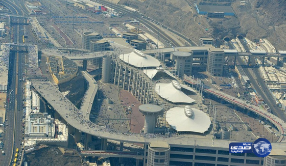 إلزام أعضاء تفويج حجاج دول أفريقيا غير العربية بضوابط التفويج إلى الجمرات