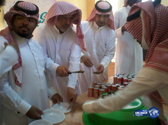 مؤسسة التربية النموذجية بالرياض تعايد ابناؤها الايتام‎