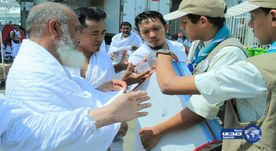 1.5 مليون عبوة ماء وعصير وزعتها الكشافة لضيوف الرحمن