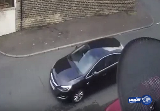 فيديو: مُغتصب يطارد طفلة بعمر 6 سنوات في أحد الشوارع البريطانية