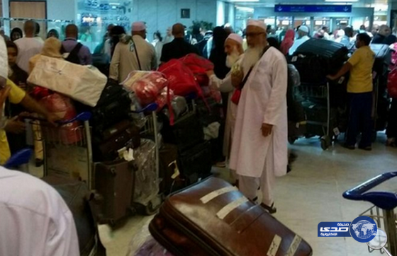تكدس في صالات مطار الملك عبدالعزيز في جدة