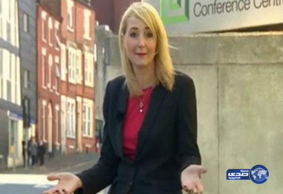 تحرّش بالمذيعة أثناء إعدادها تقريراً عن التحرش(فيديو)