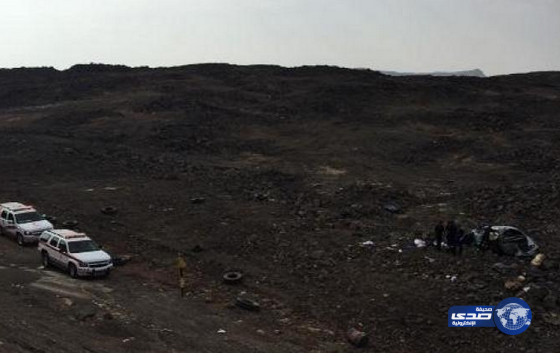 وفاة ثلاثة شباب هوت بهم سيارتهم من مرتفع بالمدينة