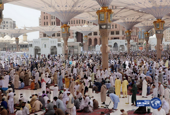 حملة “خدمة الحاج والزائر وسام فخر لنا “تواصل خدماتها لزوار المسجد النبوي