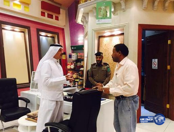 تغريدة مواطن ترصد 52 مخالفة لمحلات بناء بجدة