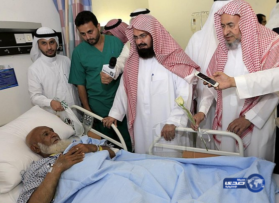 السديس والخزيم يزوران المصابين بحادثة سقوط رافعة بالحرم المكي