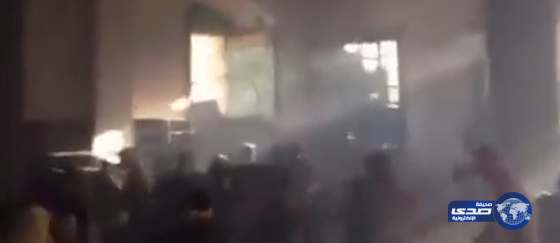 قوات الاحتلال تقتحم المسجد الأقصى لليوم الثالث وتوقع إصابات بين المرابطين (فيديو)