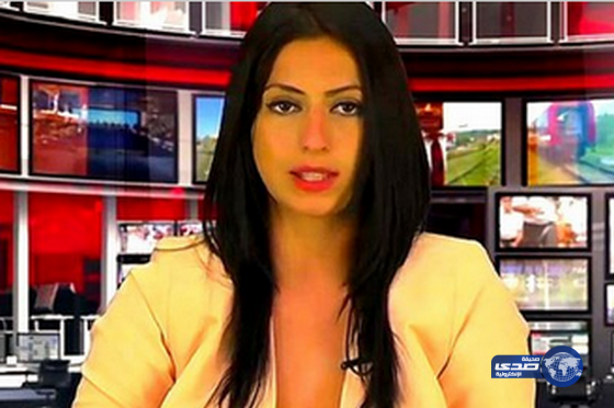 طالبة تفوز بوظيفة مذيعة بعد عرضها نشرة الأخبار عارية