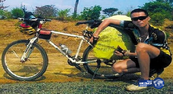 صيني يسافر بالدراجة إلى إفريقيا بسبب خلاف مع حبيبته