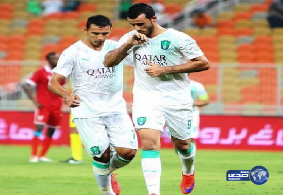 الأهلي يتغلب على الوحدة ويتصدر الدوري «مؤقتا»