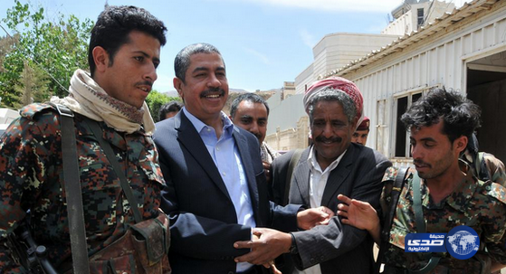 نائب الرئيس اليمني يزور باب المندب بعد التحرير