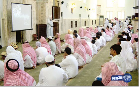 كفى توعي 5000  مصلي بأضرار التدخين والمخدرات