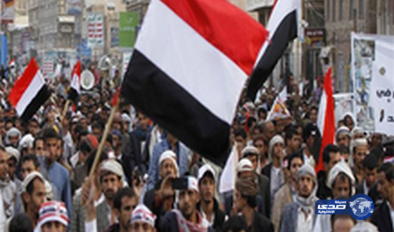 الحكومة اليمنية ترفض طلب الحوثيين وتؤكد استمرار العمليات ضدهم