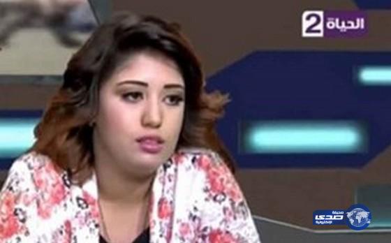 بالفيديو.. راقصة مصرية تتوب على الهواء: أنا خايفة من ربنا