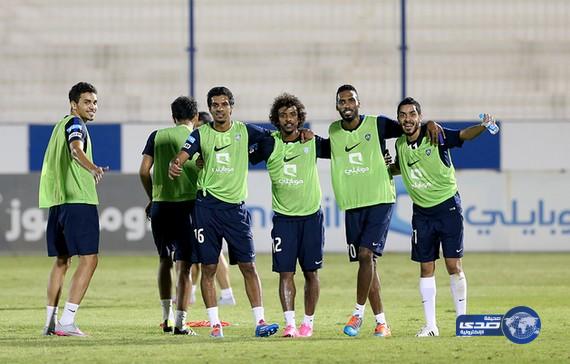 الهلال يجري جمل تكتيكية بمشاركة الدوليين
