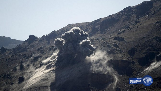 طيران التحالف يقصف مخازن أسلحة الحوثيين في جبل نقم