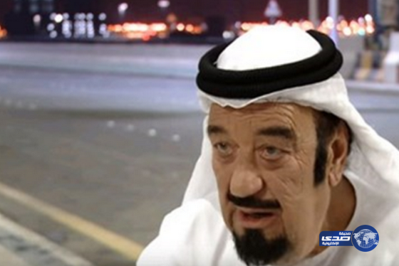 بالفيديو :حسن حسني بالزي الخليجي ومشيته بالداشداشه ثير السخرية‎