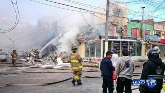 حادث تحطم طائرة في كولومبيا يقتل أربعة أشخاص وإصابة سبعة آخرين