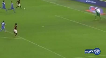 بالفيديو.. معلق إيطالي يفقد صوابه..احتفالاً بهدف المصري صلاح