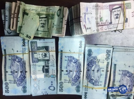 ضبط آسيويين والتحفظ على 366 ألف ومصادرة 27 ألف شريحة بالمدينه المنوره