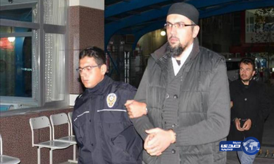 تركيا توقف 18 شخصاً في إسطنبول وأضنة للاشتباه بارتباطهم بداعش