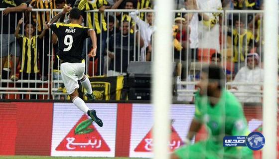 ريفاس يتصدر قائمة أفضل 6 محترفين في الجولة الخامسة لدوري المحترفين