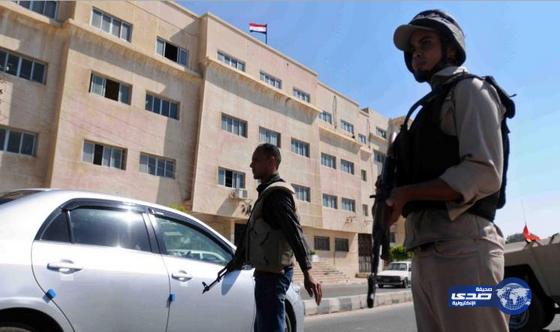 مقتل ضابط وإصابة ثلاثة من رجال الشرطة المصرية في انفجار عبوة ناسفة بشمال سيناء