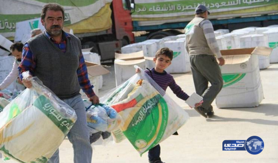 الحملة الوطنية توزع كسوة الشتاء على 800 عائلة سورية في لبنان