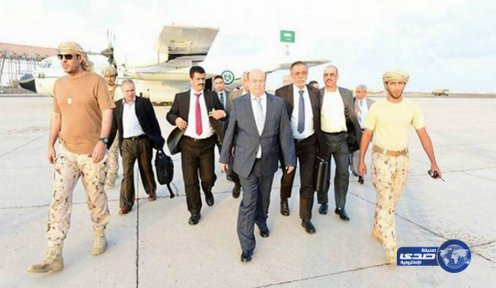 الرئيس اليمني يصل إلى قاعدة العند الجوية في لحج شمالي عدن