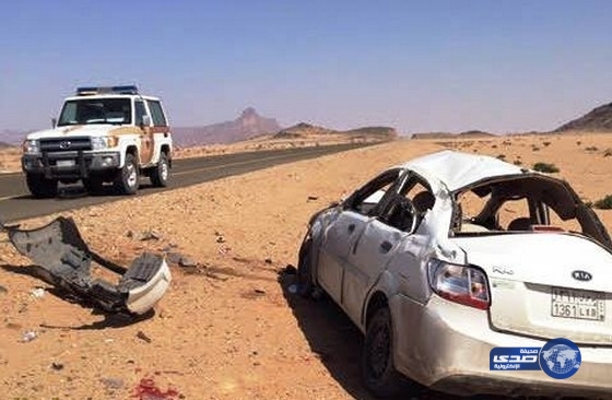 إصابة 3 في حادث انقلاب على طريق الرياض