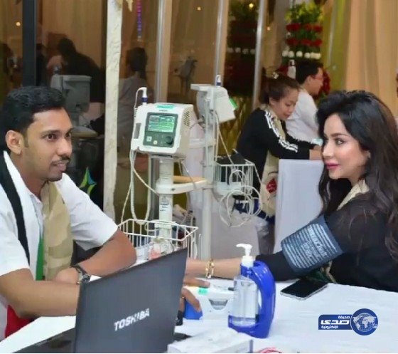 لجين عمران ..تتبرع بدمها في اليوم الوطني للامارات..