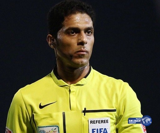 فهد المرداسي يتوج بجائزة محمد بن راشد كأفضل حكم عربي لعام 2015