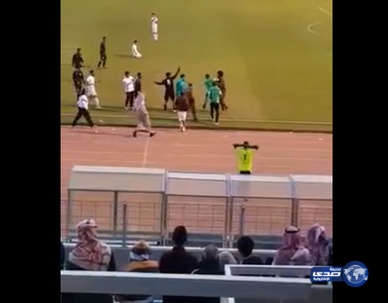 بالفيديو أحداث مؤسفة بعد نهاية مباراة الجبلين والنجمة