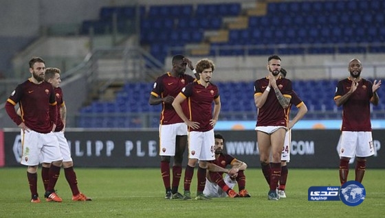 جمهور روما يرشق لاعبيه بالبيض