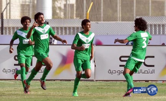الأهلي يتصدر دوري الشباب لكرة القدم