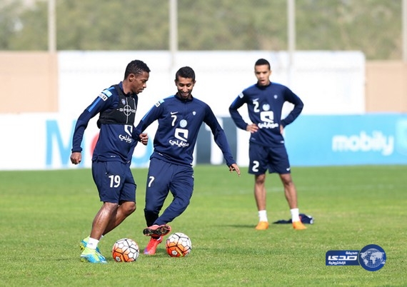 الزعيم يواصل تدريباته الاعتادية والعابد يغادر إلى ألمانيا