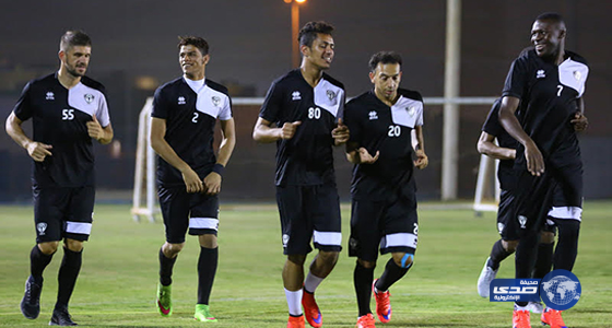 هجر يوقع مخالصة مع الأجانب